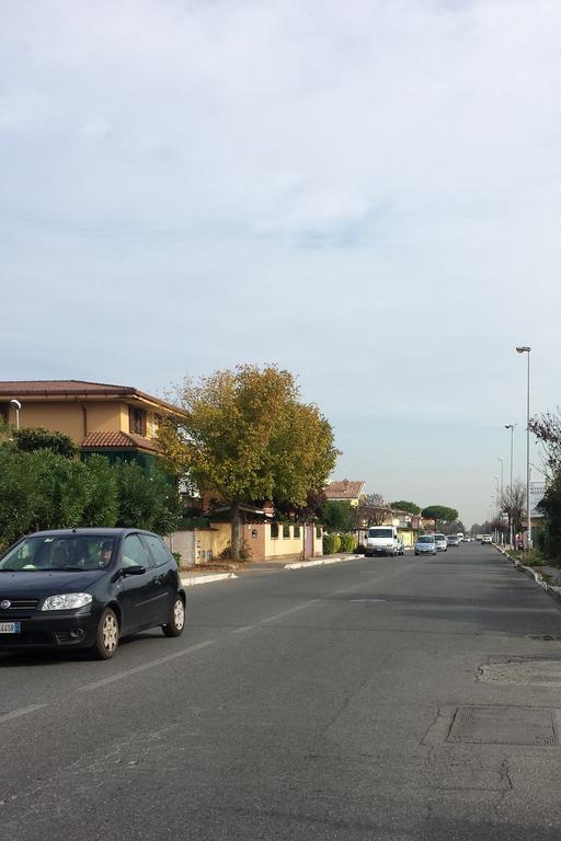 Bb Smallville Fiumicino Eksteriør billede